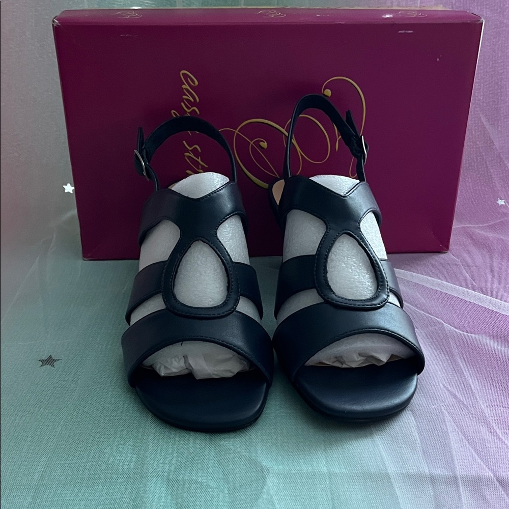 Easy Street Women's Navy Heeled Sandals